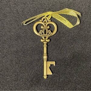 NWOT Antique Style Gold Skeleton Key Bottle Opener
